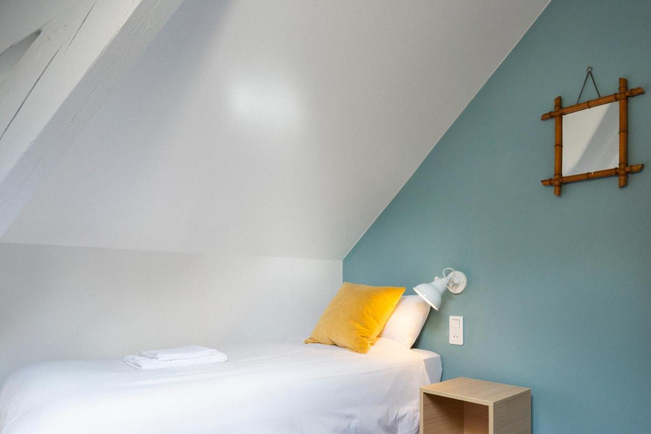 Auberge La Maison Montreau มงเทรย ภายนอก รูปภาพ