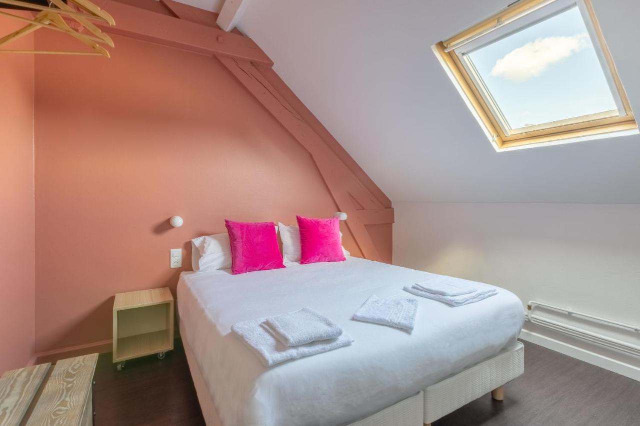 Auberge La Maison Montreau มงเทรย ภายนอก รูปภาพ