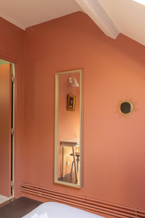 Auberge La Maison Montreau มงเทรย ภายนอก รูปภาพ