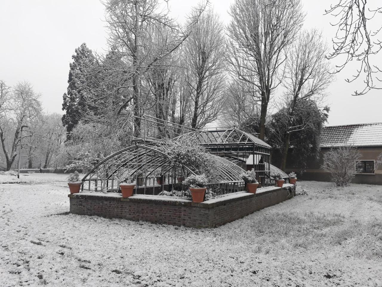 Auberge La Maison Montreau มงเทรย ภายนอก รูปภาพ